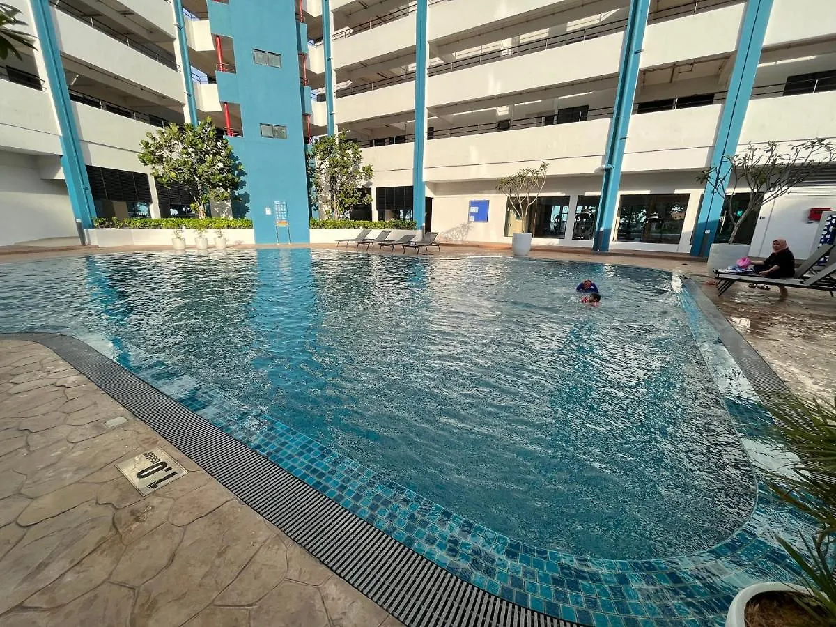 2Br Apartment - Beachfront - Corner Unit - Netflix - Unifi 300Mbps - Mutiara Melaka Pantai Puteri  Malacca