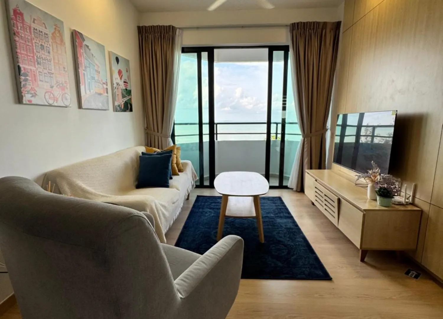 2Br Apartment - Beachfront - Corner Unit - Netflix - Unifi 300Mbps - Mutiara Melaka Pantai Puteri 0*, Malacca Malaysia
