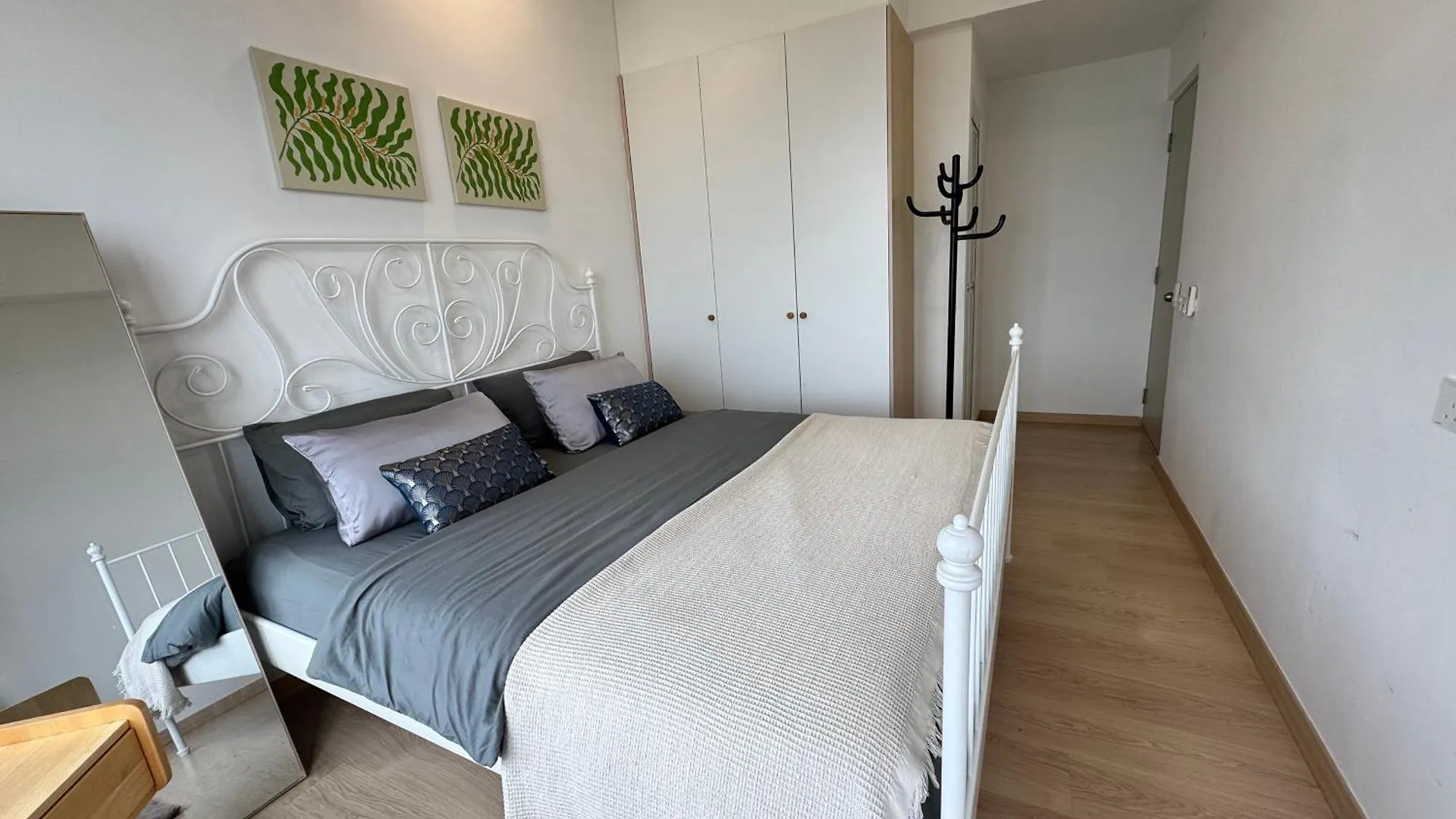 2Br Apartment - Beachfront - Corner Unit - Netflix - Unifi 300Mbps - Mutiara Melaka Pantai Puteri