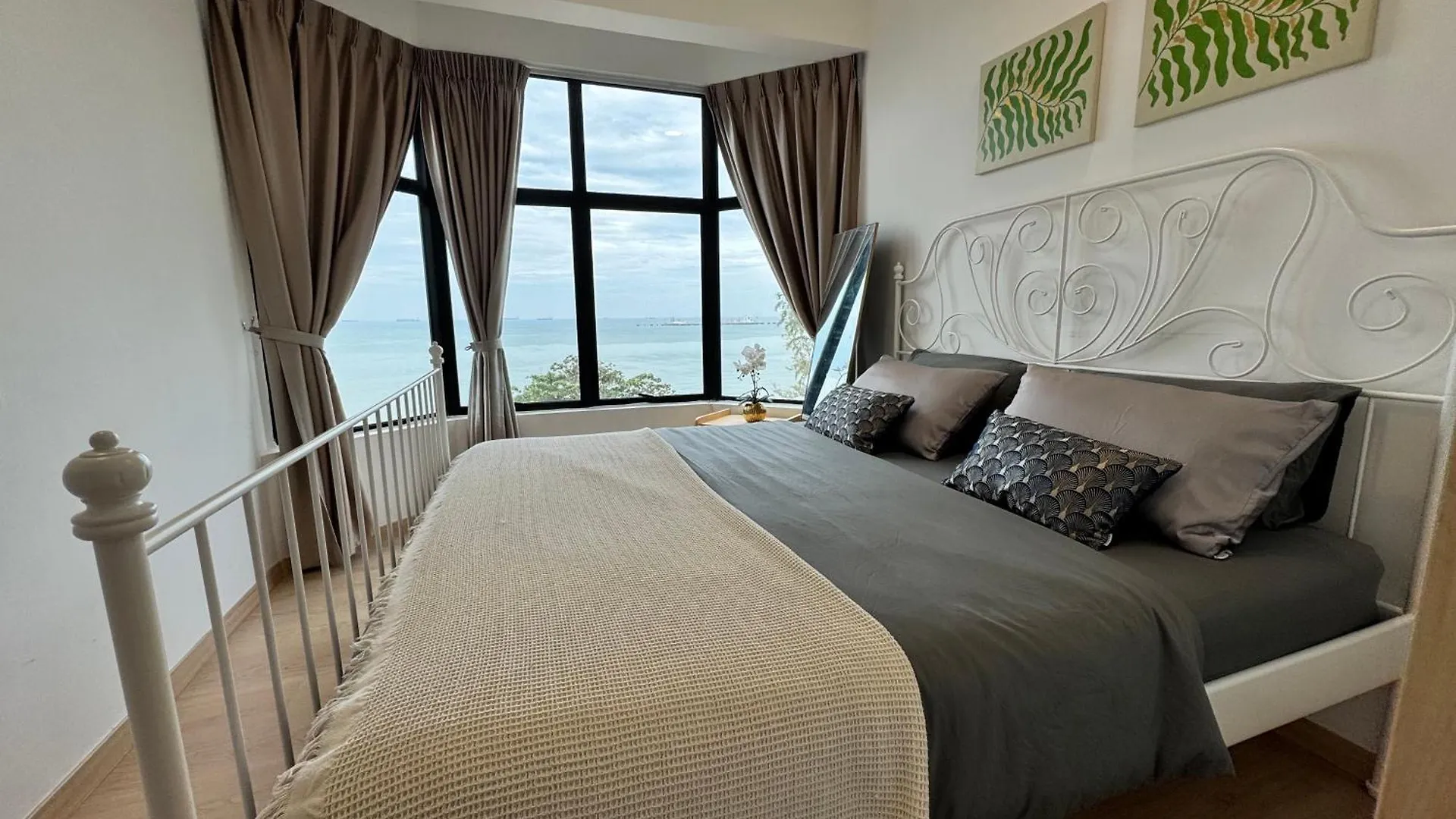 2Br Apartment - Beachfront - Corner Unit - Netflix - Unifi 300Mbps - Mutiara Melaka Pantai Puteri  Malacca
