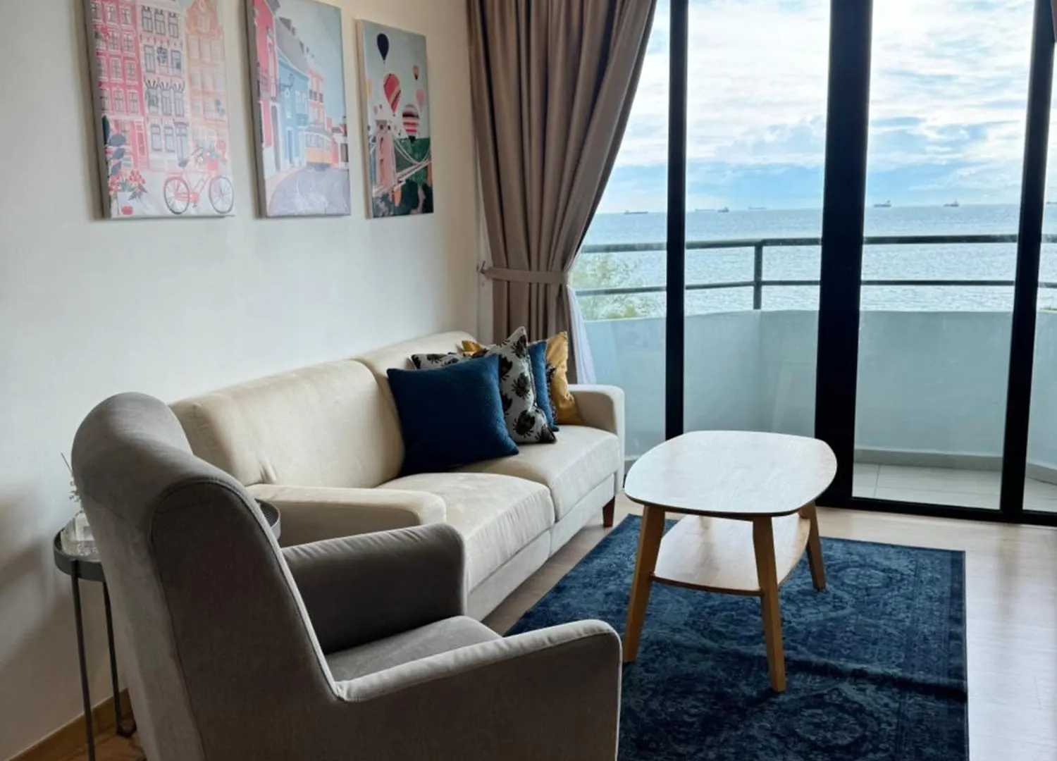 2Br Apartment - Beachfront - Corner Unit - Netflix - Unifi 300Mbps - Mutiara Melaka Pantai Puteri contacts